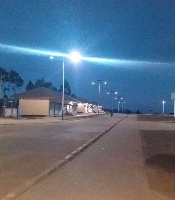 陇西县非洲科特迪瓦太阳能路灯工程